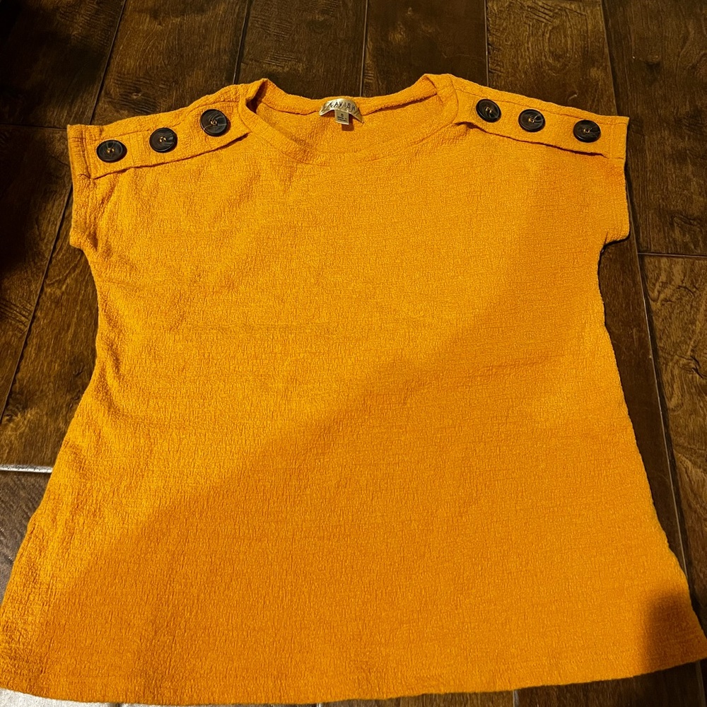 women’s adult small T-shirt.